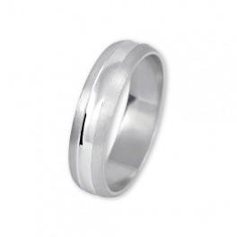 Snubn&iacute; prsten s leskl&yacute;m proužkem