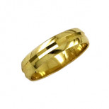 Prsten s plasticky ryt&yacute;m středn&iacute;m pruhem