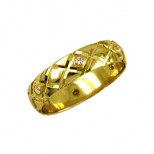 Prsten s rytinou a &scaron;esti brilianty