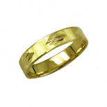 Snubn&iacute; prsten matn&yacute; s ryt&yacute;mi kosočtverci